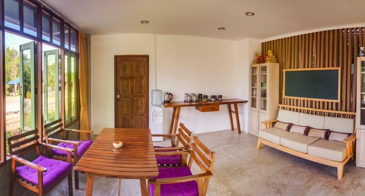 Tonmai Suites Koh Lanta Exterior photo